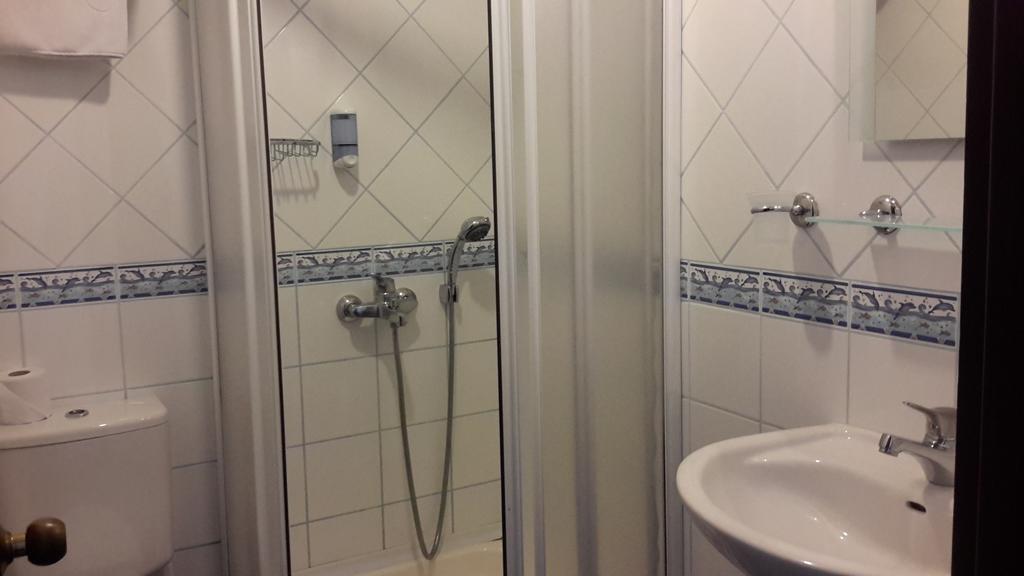 بوزجادا Ege Hotel الغرفة الصورة